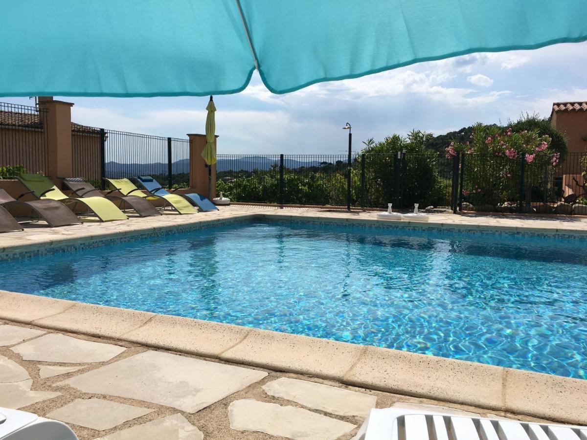 Les Oliviers Apartment Grimaud Exterior photo