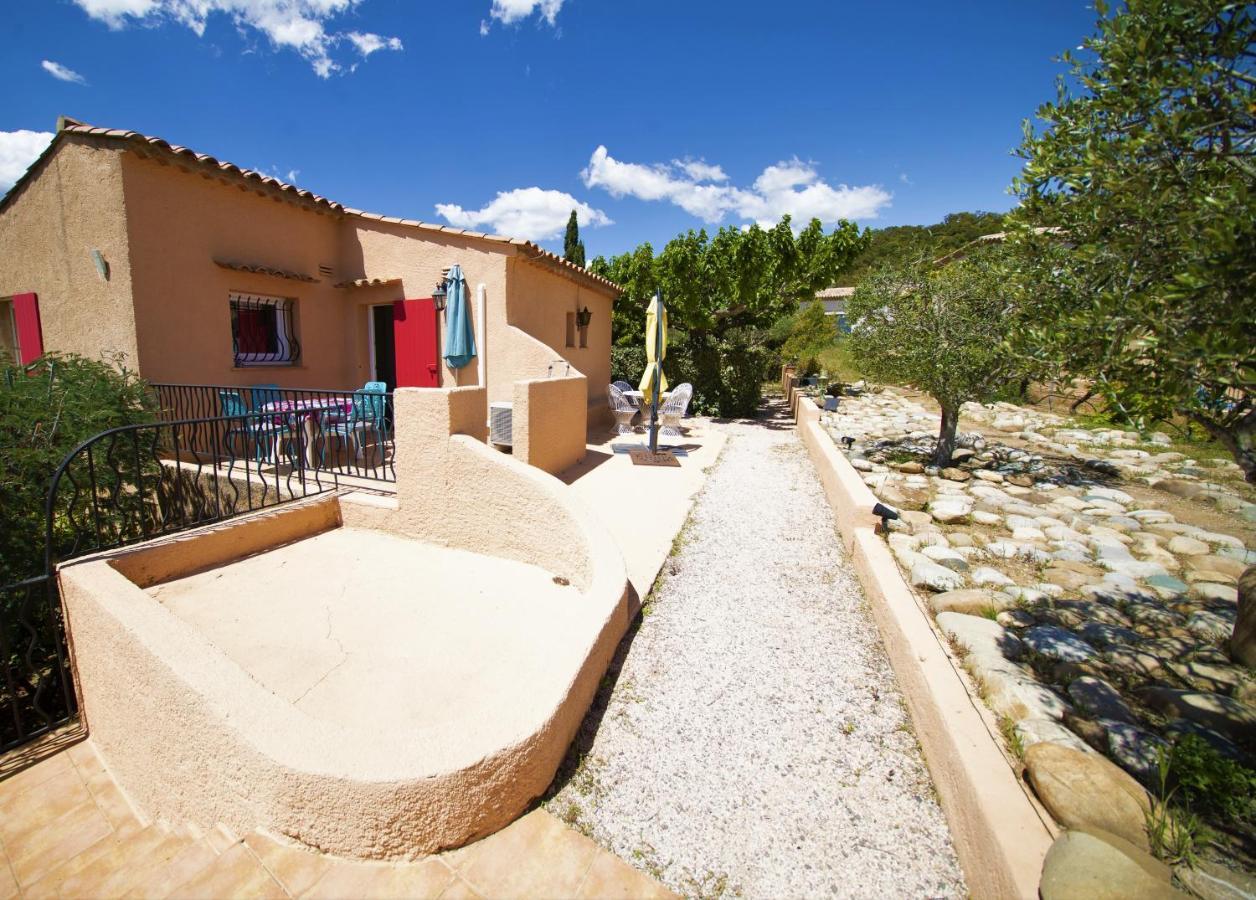 Les Oliviers Apartment Grimaud Exterior photo