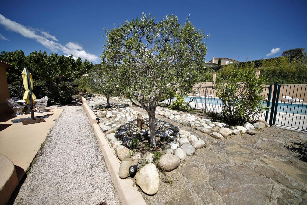 Les Oliviers Apartment Grimaud Exterior photo