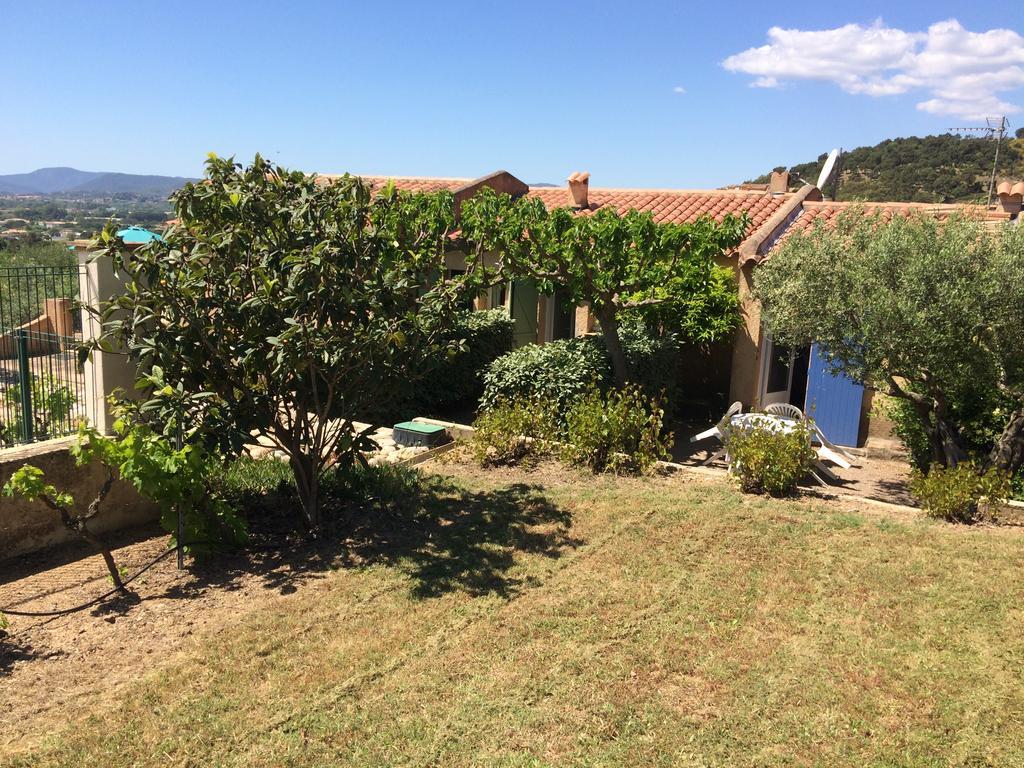 Les Oliviers Apartment Grimaud Exterior photo
