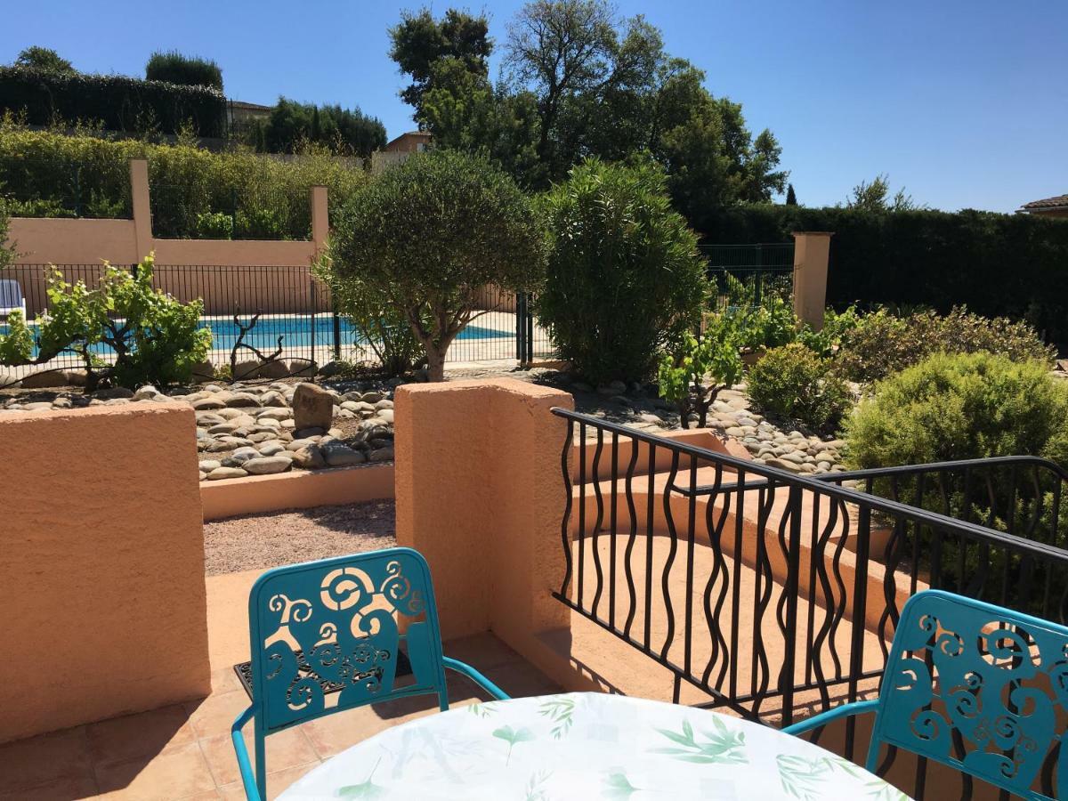 Les Oliviers Apartment Grimaud Exterior photo