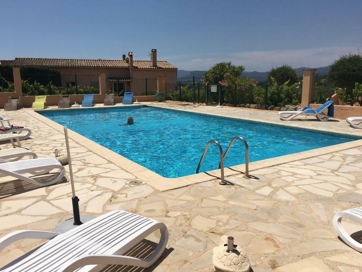 Les Oliviers Apartment Grimaud Exterior photo