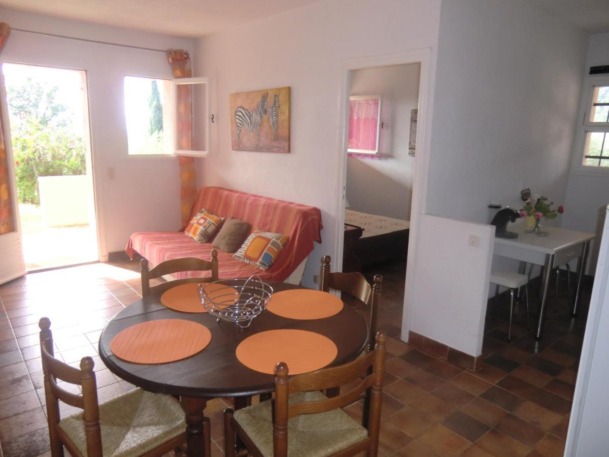 Les Oliviers Apartment Grimaud Room photo